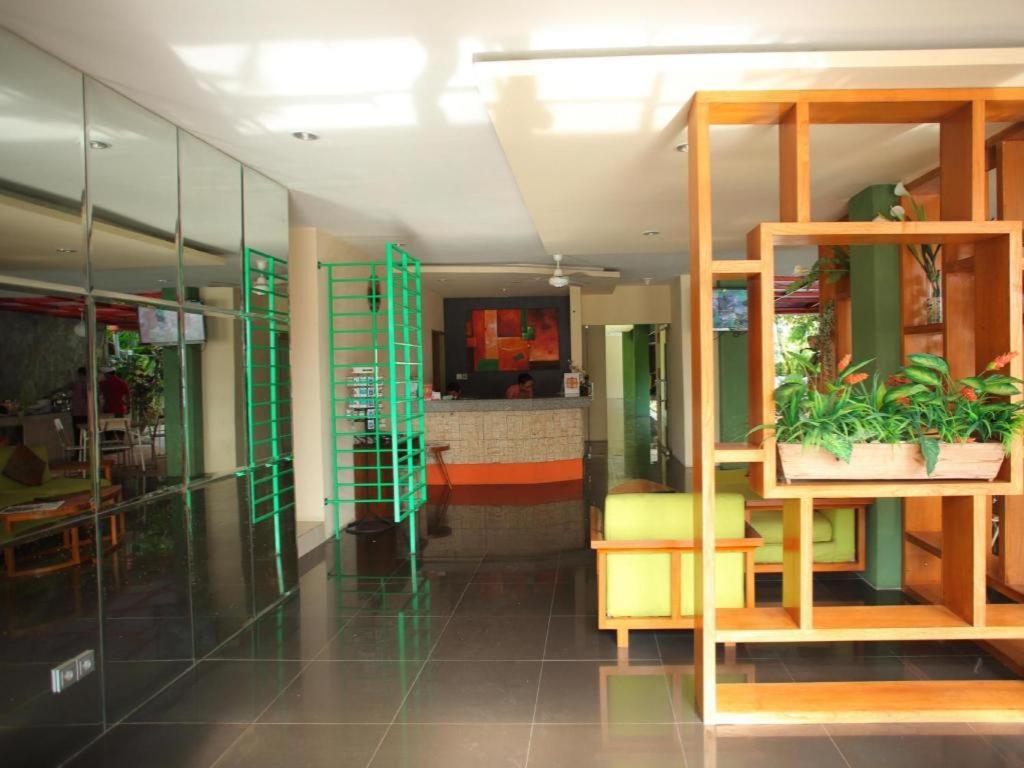 Spazzio Bali Hotel Kuta Lombok Exterior foto