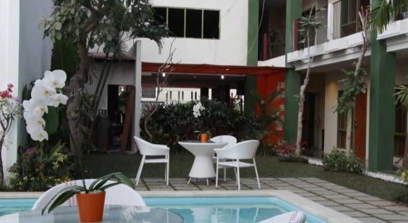 Spazzio Bali Hotel Kuta Lombok Exterior foto